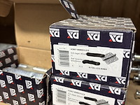 Partij divers scharnieren en toebehoren - afbeelding 2 van  23