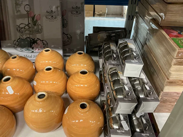 Partij divers servies/lunchboxen/etageres/etc (128x) - afbeelding 8 van  8