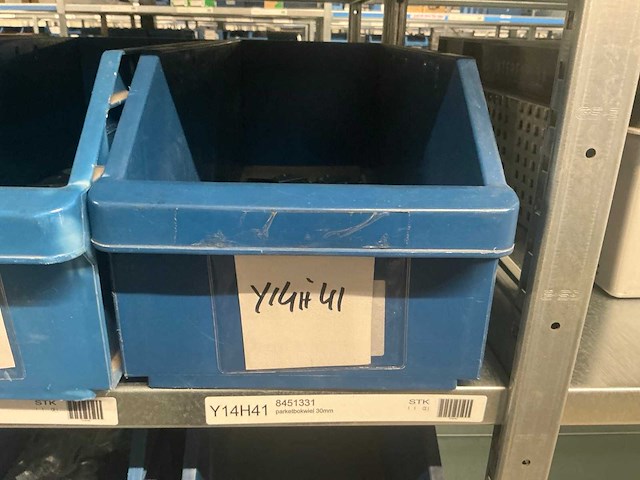 Partij divers soorten zwenk- en bokwielen - afbeelding 4 van  6
