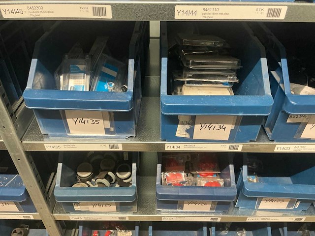 Partij divers soorten zwenk- en bokwielen - afbeelding 11 van  12