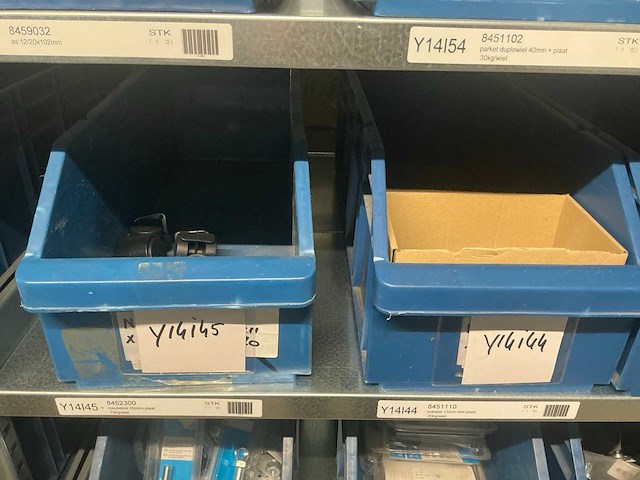 Partij divers soorten zwenk- en bokwielen - afbeelding 12 van  12