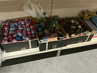 Partij divers speelgoed (385x)