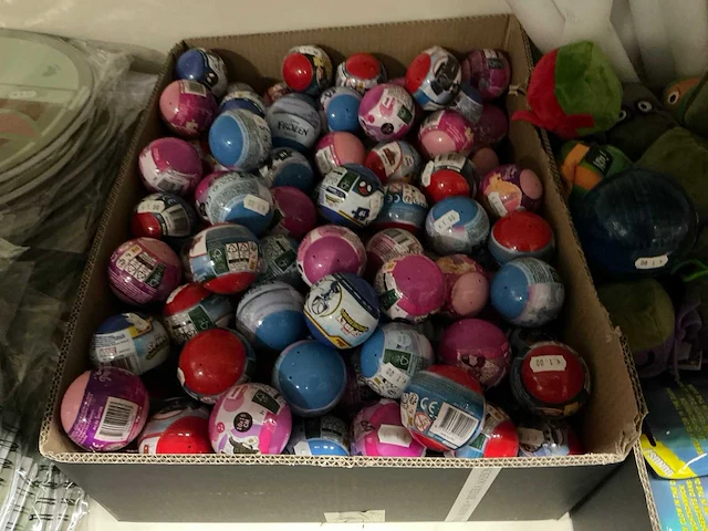 Partij divers speelgoed (385x) - afbeelding 2 van  5