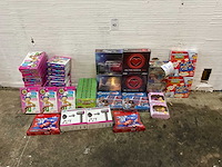 Partij divers speelgoed (ca. 65x) - afbeelding 1 van  5