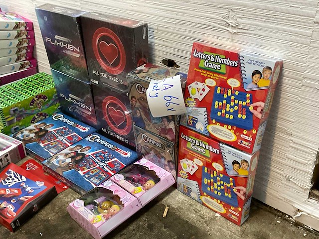 Partij divers speelgoed (ca. 65x) - afbeelding 2 van  5