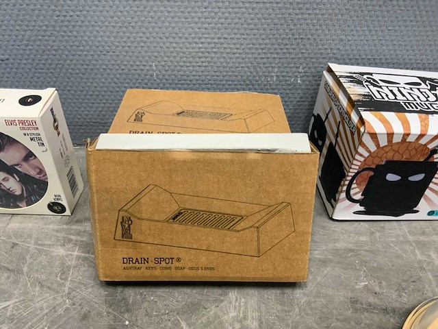 Partij divers speelgoed en decoratie - afbeelding 12 van  16