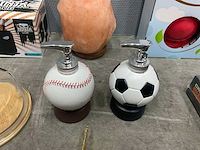 Partij divers speelgoed en decoratie - afbeelding 2 van  16