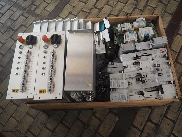 Partij divers (systeem) elektronica - afbeelding 1 van  21