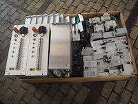 Partij divers (systeem) elektronica - afbeelding 1 van  21