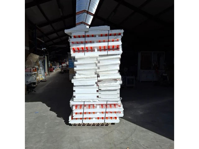 Partij divers tempex materiaal, op 4x pallet - afbeelding 5 van  10
