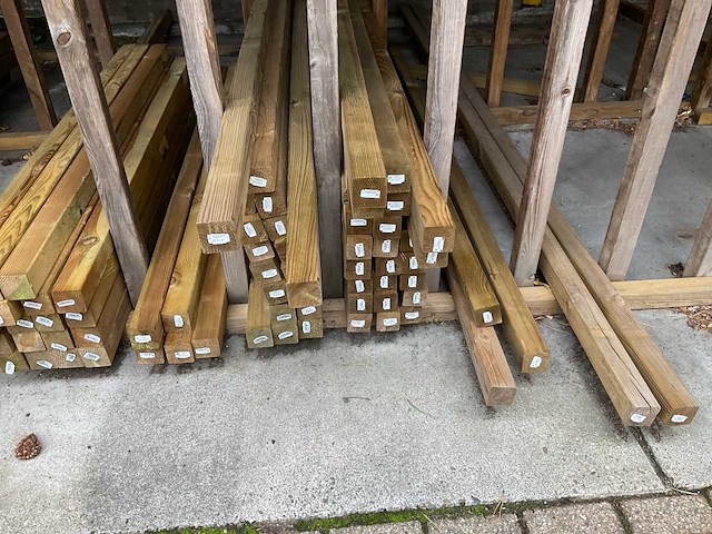 Partij divers tuinhout (150x) - afbeelding 7 van  9