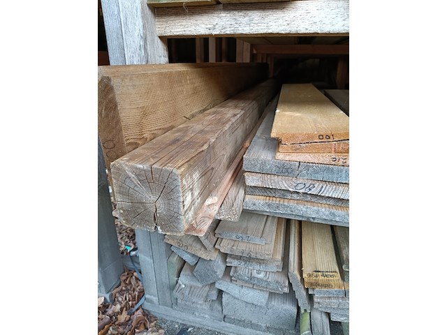 Partij divers tuinhout planken - afbeelding 4 van  7