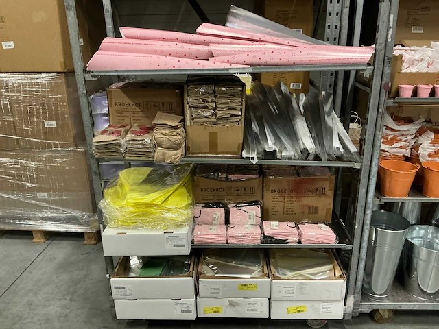 Partij divers verpakkingsmateriaal - afbeelding 1 van  16