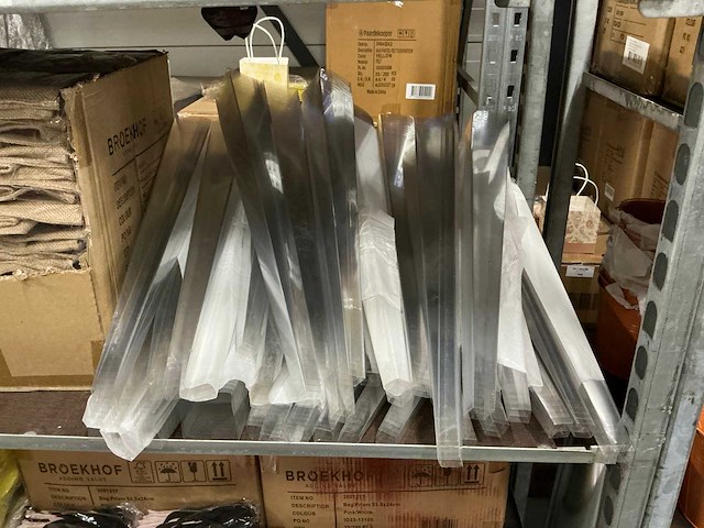 Partij divers verpakkingsmateriaal - afbeelding 12 van  16