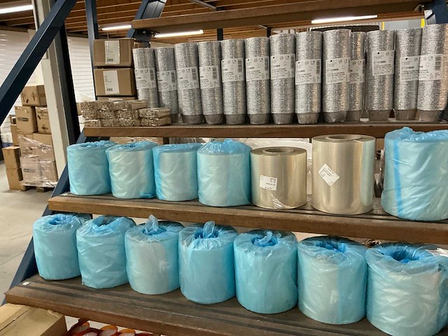 Partij divers verpakkingsmateriaal - afbeelding 18 van  22