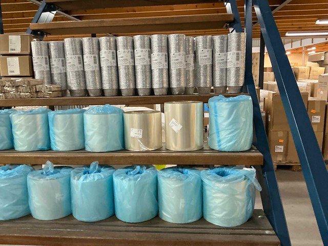 Partij divers verpakkingsmateriaal - afbeelding 22 van  22