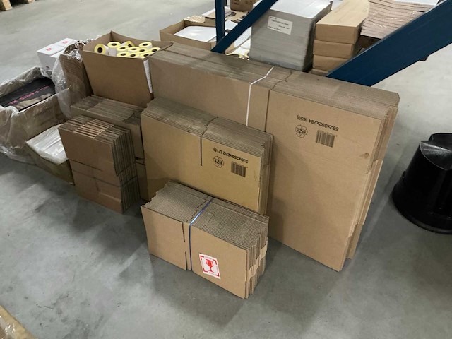 Partij divers verpakkingsmateriaal - afbeelding 20 van  22