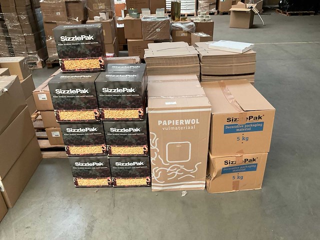 Partij divers verpakkingsmateriaal - afbeelding 1 van  4
