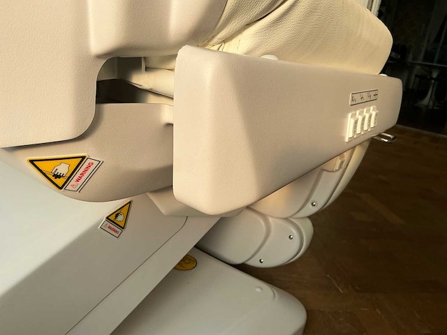 Partij divers voor behandelkamer - afbeelding 11 van  24