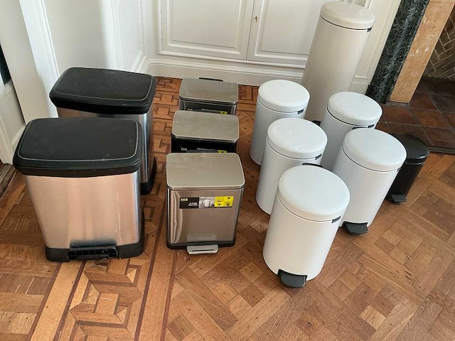 Partij divers voor behandelkamer - afbeelding 13 van  24