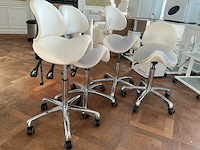 Partij divers voor behandelkamer - afbeelding 19 van  24