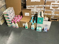 Partij divers wasmiddel/toilet reiniger (135x) - afbeelding 1 van  14