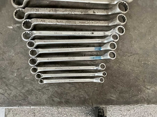 Partij divers werkbankgereedschap - afbeelding 2 van  12