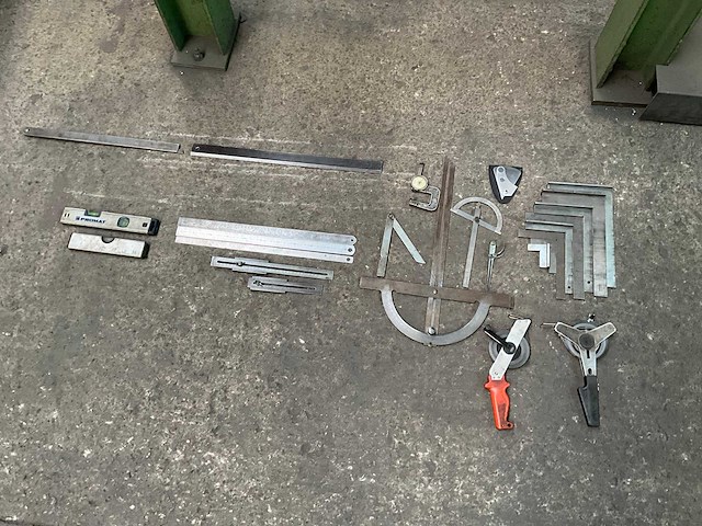 Partij divers werkbankgereedschap - afbeelding 1 van  7