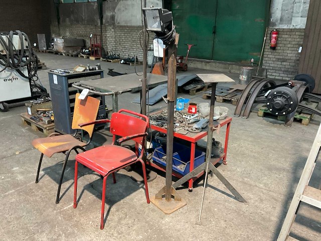 Partij divers werkplaatsinventaris - afbeelding 1 van  3
