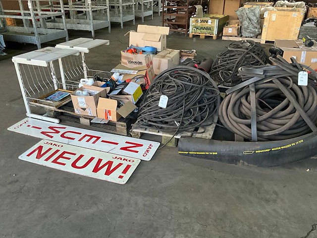 Partij divers - afbeelding 1 van  6