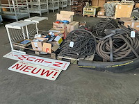 Partij divers - afbeelding 1 van  6