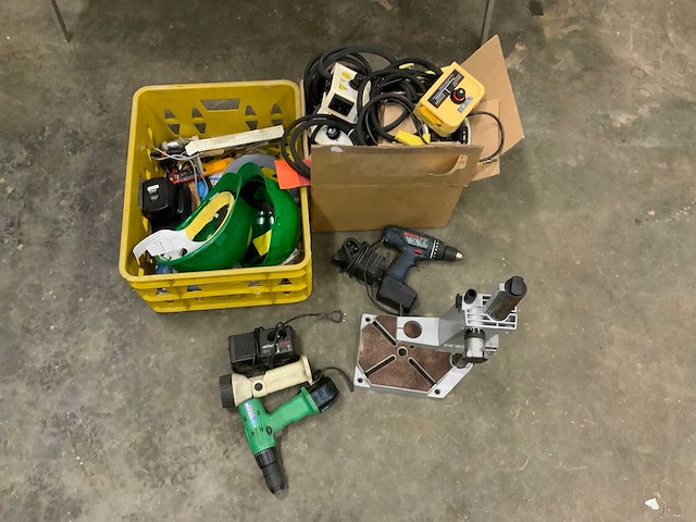 Partij divers - afbeelding 1 van  6