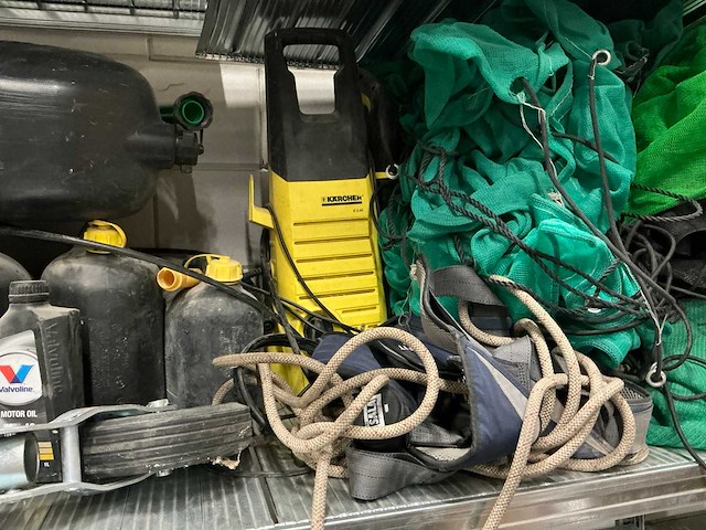 Partij diverse aanhangernetten/jerrycans/overige (19x) - afbeelding 5 van  6