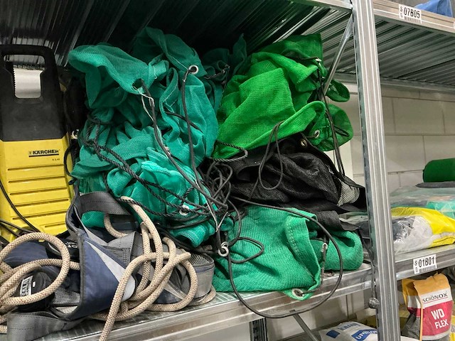 Partij diverse aanhangernetten/jerrycans/overige (19x) - afbeelding 6 van  6