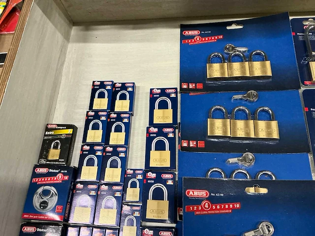 Partij diverse abus hangsloten (39x) - afbeelding 4 van  5