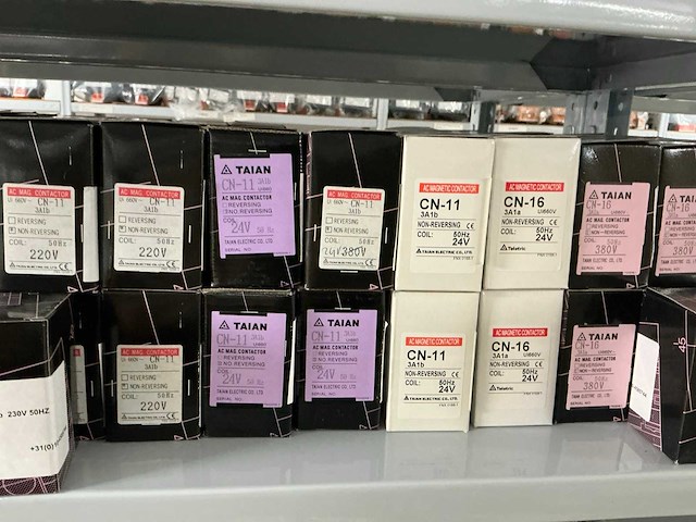 Partij diverse ac magnetic contactors (134x) - afbeelding 5 van  6