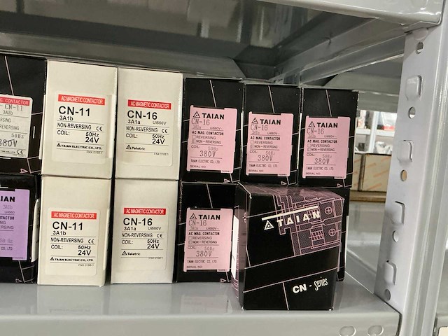 Partij diverse ac magnetic contactors (134x) - afbeelding 6 van  6
