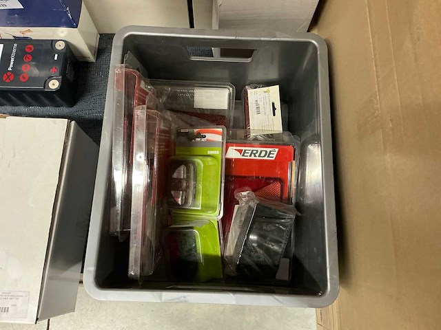 Partij diverse achterlichten en reflectoren (40x) - afbeelding 5 van  14