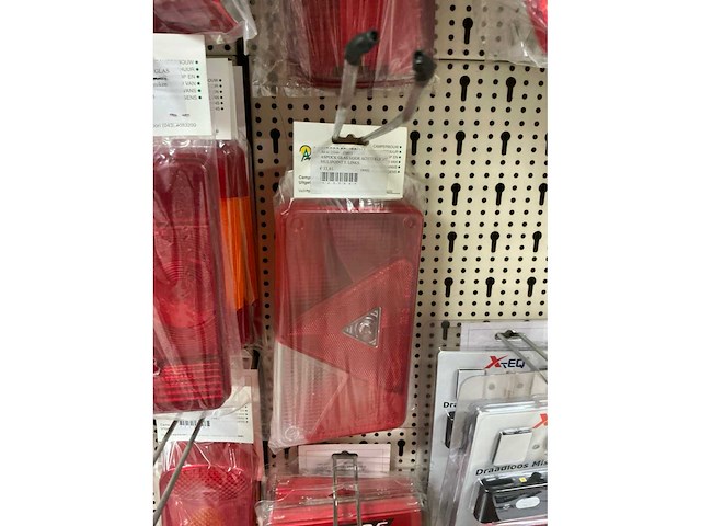 Partij diverse achterlichten en reflectoren (40x) - afbeelding 11 van  14