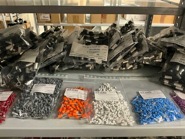 Partij diverse aderhulzen (407x) - afbeelding 3 van  24