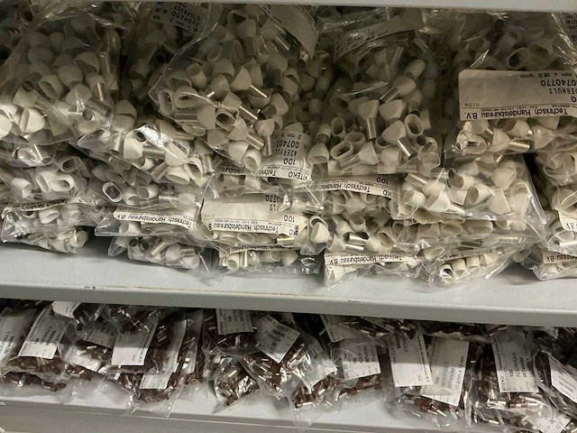 Partij diverse aderhulzen (407x) - afbeelding 13 van  24