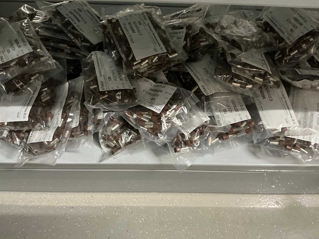 Partij diverse aderhulzen (407x) - afbeelding 16 van  24