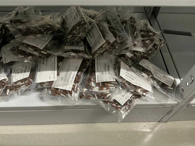 Partij diverse aderhulzen (407x) - afbeelding 17 van  24