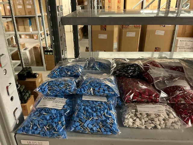 Partij diverse aderhulzen (407x) - afbeelding 23 van  24