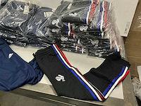 Partij diverse adidas broeken (64x) - afbeelding 2 van  9
