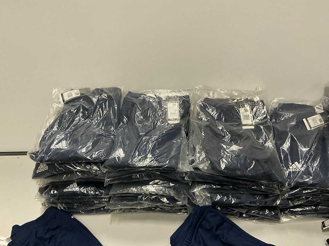Partij diverse adidas broeken (64x) - afbeelding 4 van  9