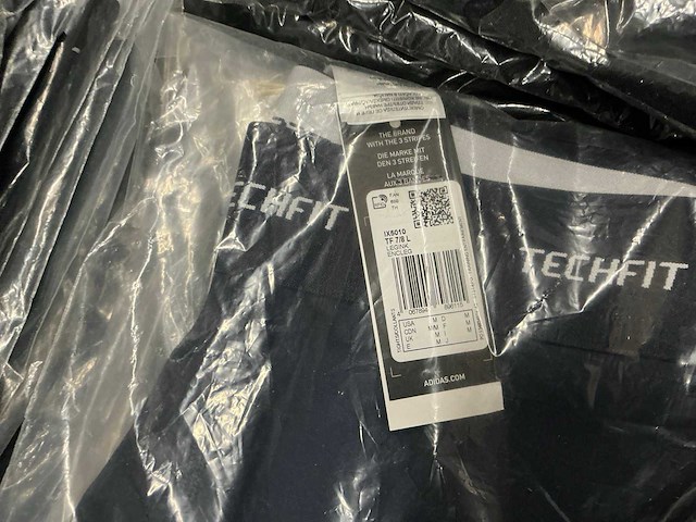 Partij diverse adidas broeken/shorts/longsleeves (107x) - afbeelding 16 van  17