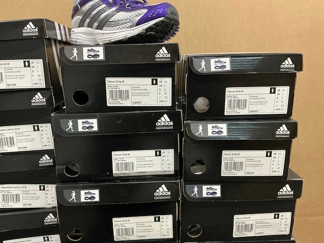 Partij diverse adidas dames running schoenen (49x) - afbeelding 2 van  13