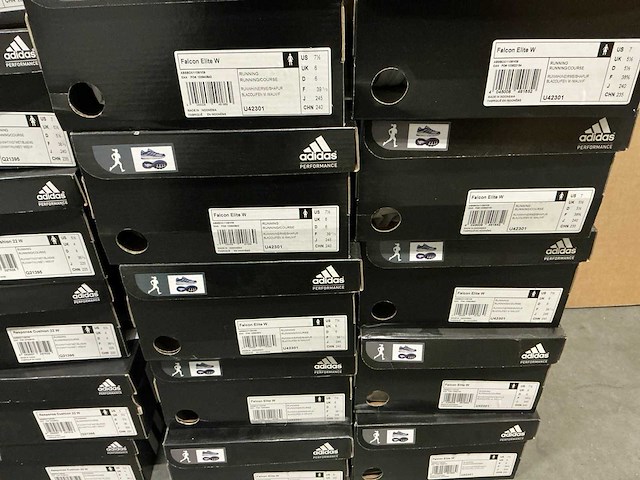 Partij diverse adidas dames running schoenen (49x) - afbeelding 4 van  13