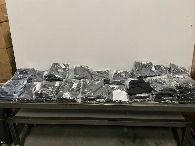 Partij diverse adidas ent22 broeken/shorts (105x) - afbeelding 12 van  28